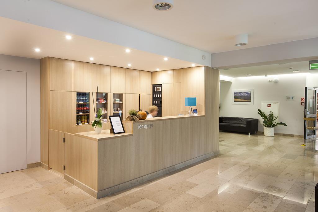 Inwest Osrodek Szkoleniowo-Wypoczynkowy Hotel สมาร์ดเซวิตเซ ภายนอก รูปภาพ