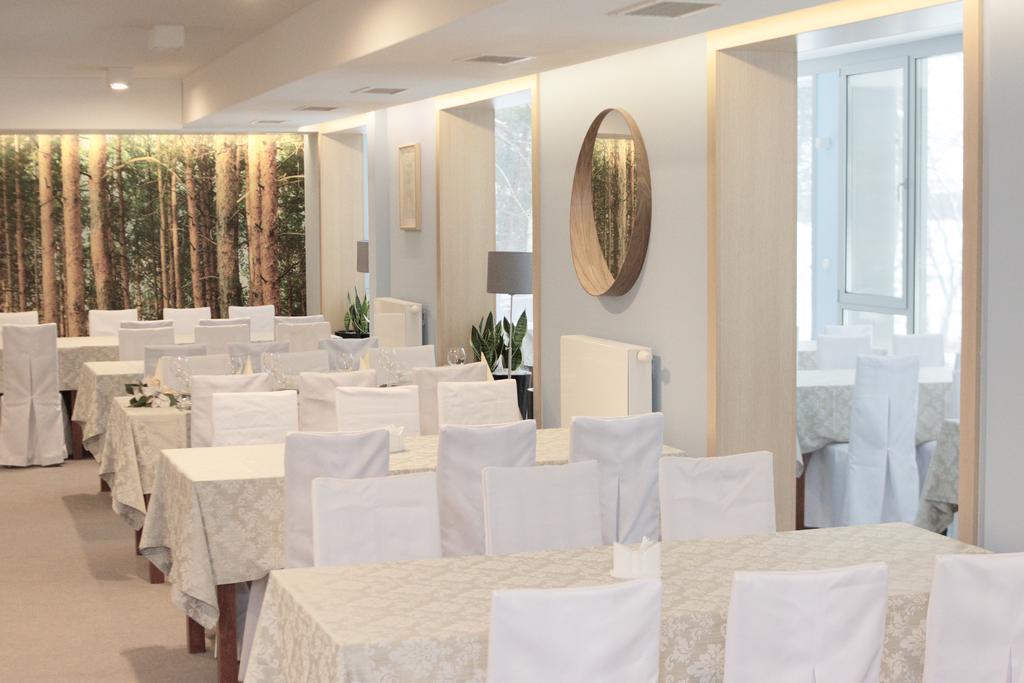 Inwest Osrodek Szkoleniowo-Wypoczynkowy Hotel สมาร์ดเซวิตเซ ภายนอก รูปภาพ